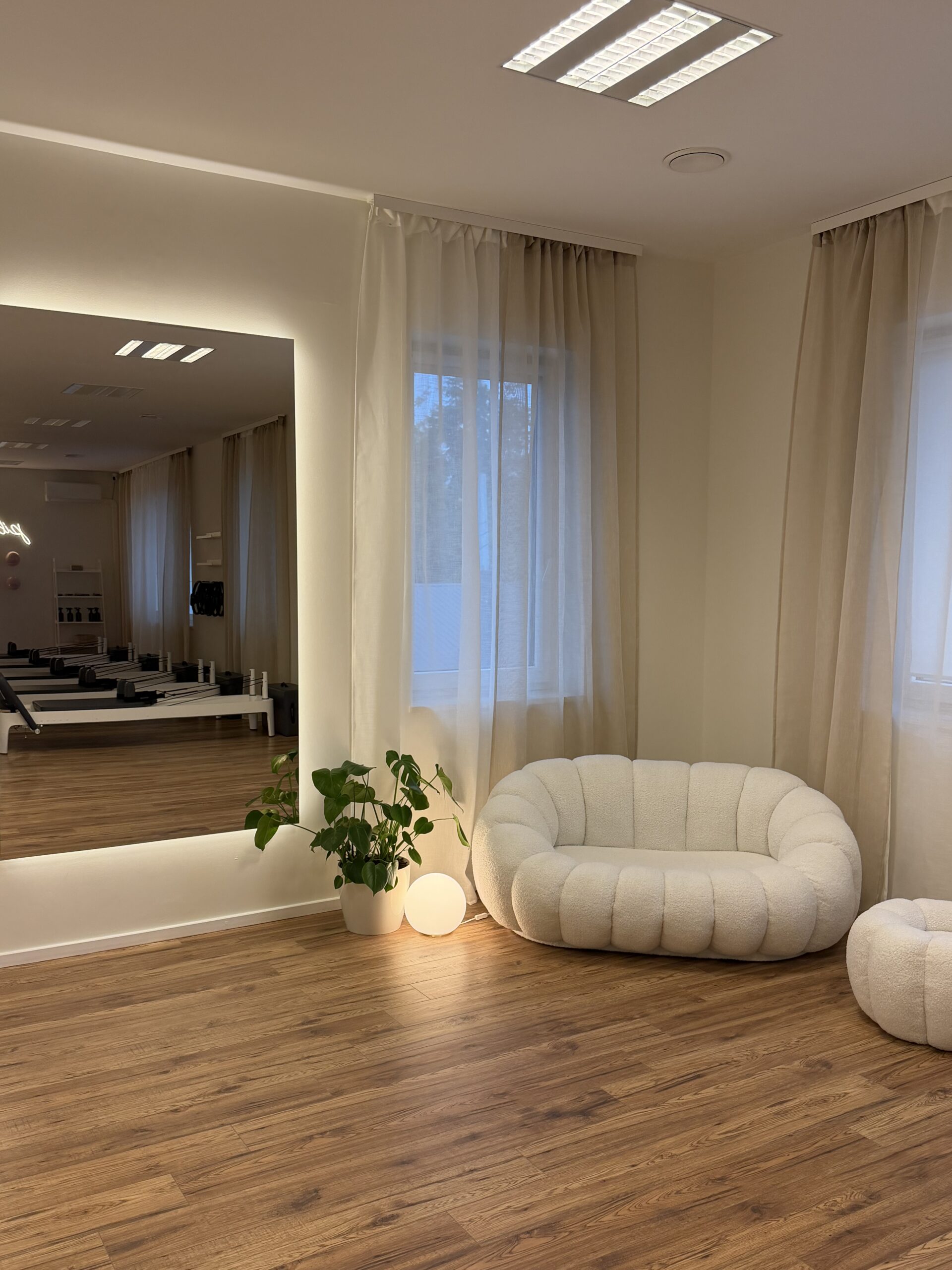 Studio Blush Pilates – reformer pilates